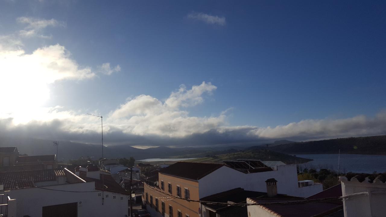 El Balcon De Alange Hotel Bagian luar foto